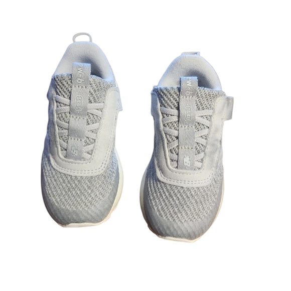 NWT New Balance Boys Shoes Size 6 1/2 Gray Model 1440 Fresh Foam Velcro Shoes - Picture 4 of 8